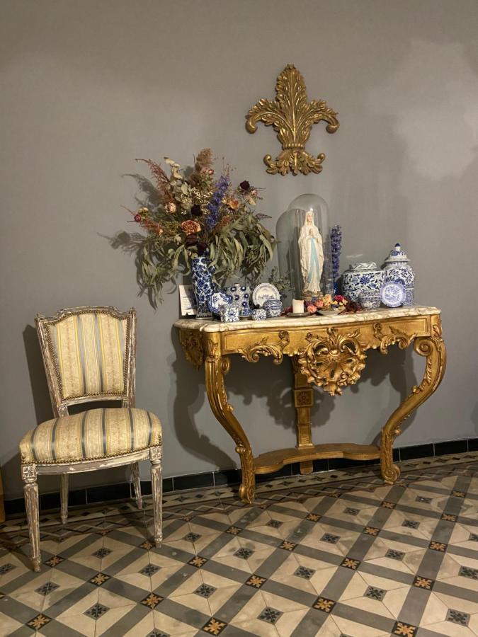 Maison 1823 - Suites De Charme A Garons Bagian luar foto